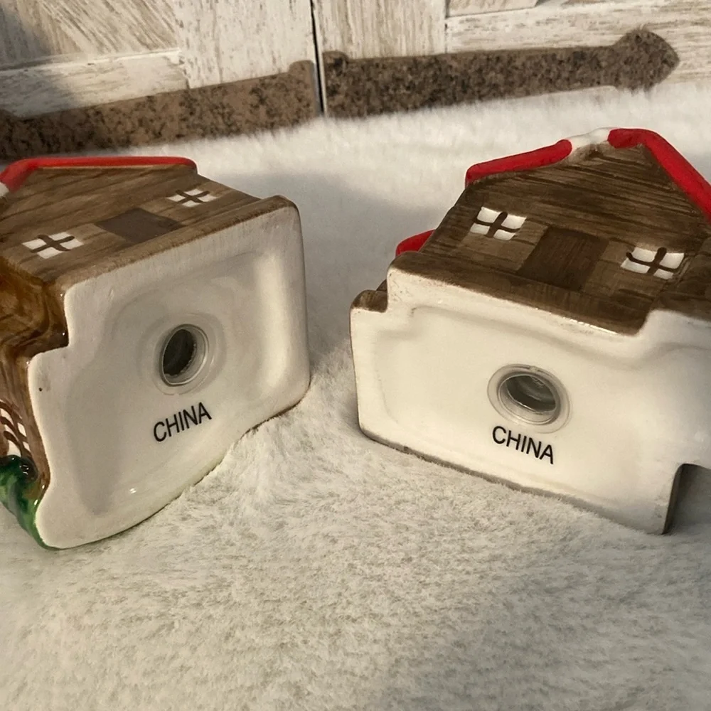 Dolly Parton Ceramic Cabin Salt and Pepper Shakers